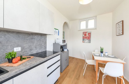 Castelletto Apartment | Family-Friendly Retreat at Casa del Gabbiano with Ocean Views