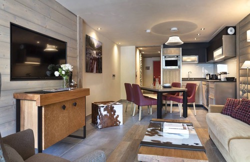 Samoens Hotel | Discover Hôtel Alexane: 4-Star Rated with Pool & Spa