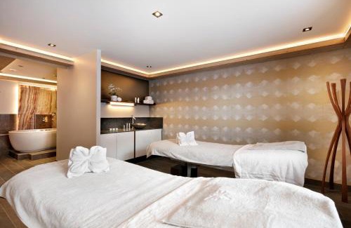Les Avanchers-Valmorel Apartment | Elegant Residence Anitea: Oceanfront Bliss & Top Amenities