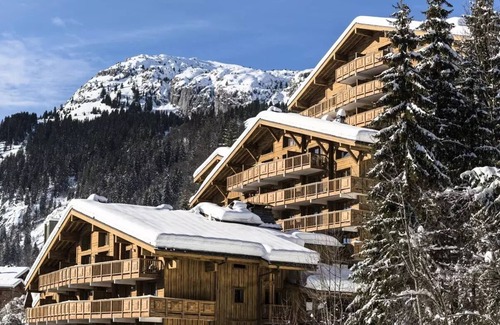 Le Grand-Bornand Apartment | Spacious Residence Le Roc des Tours - Perfect for Families