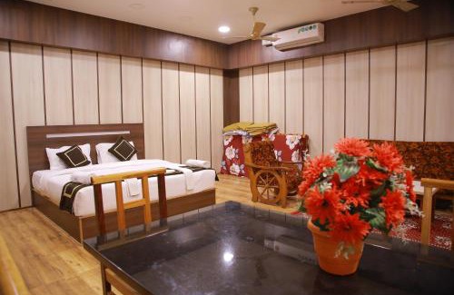 Periyur Hotel | Discover MGS Residency Bodi: Family-Friendly & Rated 7.3/10