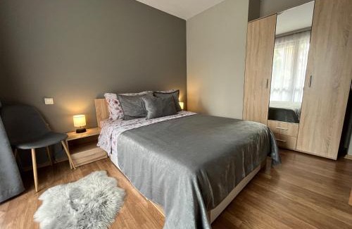 Kvartal Noviya Grad Apartment | Budget-Friendly MH Apartments: Guest Rated 9.8 & Child Friendly