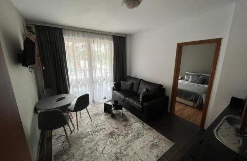 Kvartal Noviya Grad Apartment | Budget-Friendly MH Apartments: Guest Rated 9.8 & Child Friendly