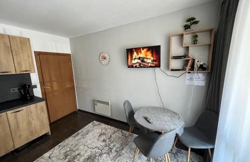 Kvartal Noviya Grad Apartment | Budget-Friendly MH Apartments: Guest Rated 9.8 & Child Friendly