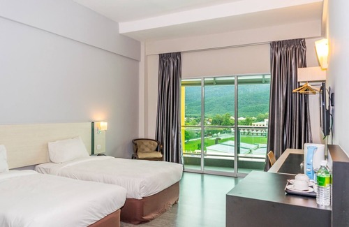 Sungai Siput Hotel | Inviting MH Sentral Sungai Siput: Family-Friendly Getaway