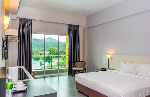 Sungai Siput Hotel | Inviting MH Sentral Sungai Siput: Family-Friendly Getaway
