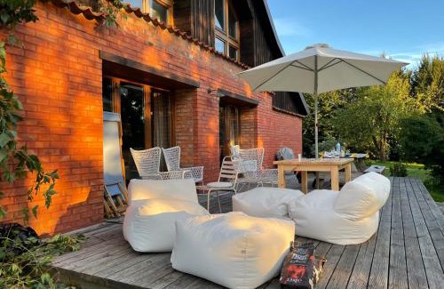 Trygort Villa | Pet-Friendly Oceanfront Retreat at Między Wodami