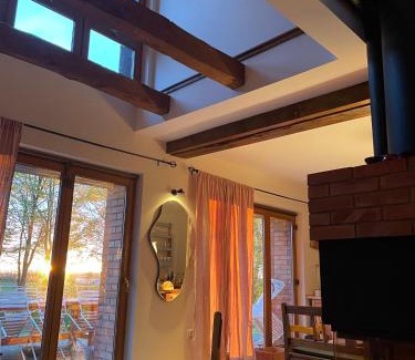 Trygort Villa | Pet-Friendly Oceanfront Retreat at Między Wodami