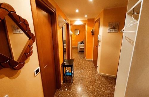 Lambrate Apartment | Experience the Heart of Piazza at Mi Affaccio Sulla Piazza