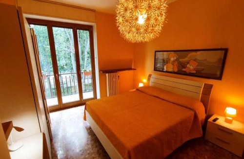 Lambrate Apartment | Experience the Heart of Piazza at Mi Affaccio Sulla Piazza