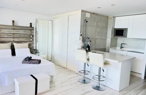 Sector C - Cerceta Apartment | Oceanfront MI BARCO Loft with Pool & Hot Tub