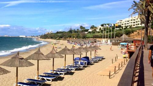 Sitio de Calahonda Apartment | Coastal Retreat: MI CAPRICHO B12 - Beachfront Bliss