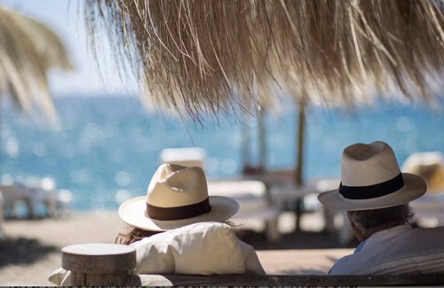 Sitio de Calahonda Apartment | Unforgettable MI CAPRICHO BEACHFRONT: Sea View Apartment