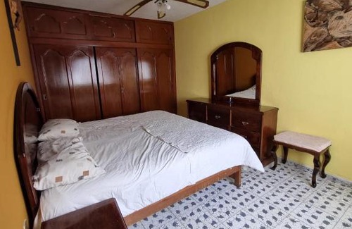 Uriangato Apartment | Cozy Mi Casa: Guest Rated 10/10, Pet & Child Friendly
