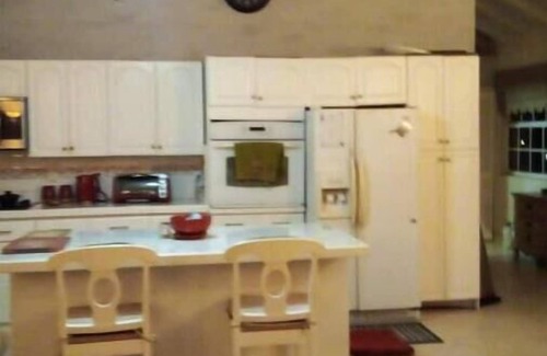 Newton Terrace House | Discover Mi Casa Su Casa Apartments Near Oistins Beach