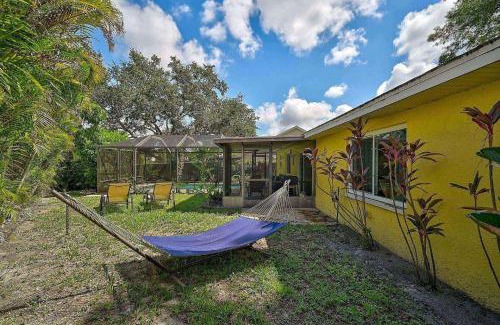 Trailer Estates House | Discover Comfort at Mi Casa Su Casa - Pet and Child Friendly