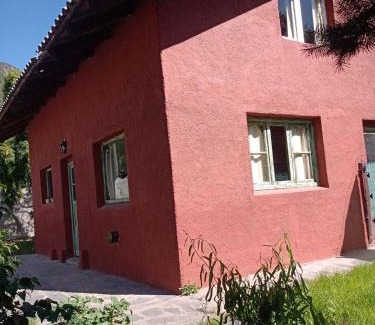 Lago Puelo House | Top-Rated Family Retreat at Mi Casa Tu Casa - 9.8/10