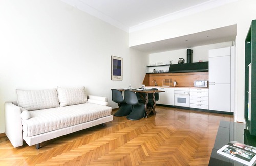 Tre Torri Apartment | Experience Comfort at Da Procida 25 - Ideal for Families