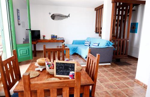 Playa Quemada Apartment | Family-Friendly Retreat at Mi Pescaito Awaits You!