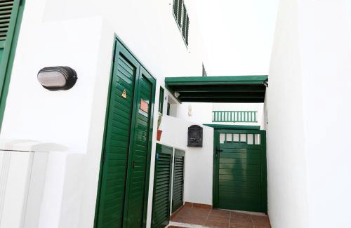 Playa Quemada Apartment | Family-Friendly Retreat at Mi Pescaito Awaits You!