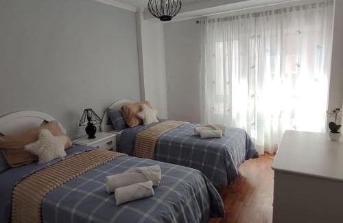 Gijon-Este Apartment | Beachfront Retreat: Guest Rated 10/10 & Child Friendly