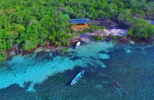 Isla Tintipan Cabin | Discover Mi Refugio en Isla Tintipán with Private Beach Access