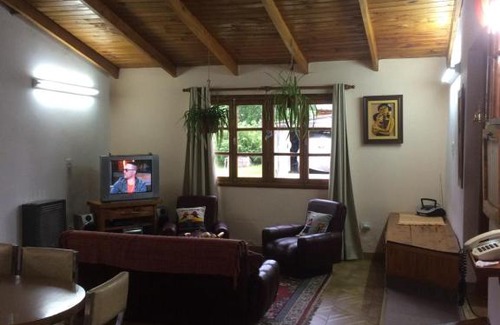 Lago Puelo House | Discover Mia Chinita: Pet Friendly with Perfect 10/10 Rating