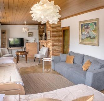 Zasip Apartment | Discover Mia Dream: Highly Rated with Top Amenities