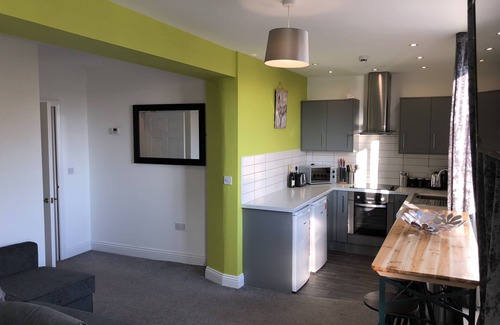 Chester Apartment | Unbeatable Stay at Mia's Place - Heart of Chester