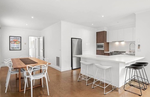 Geelong West House | Discover Mia's Place: Pet-Friendly Retreat in Geelong West