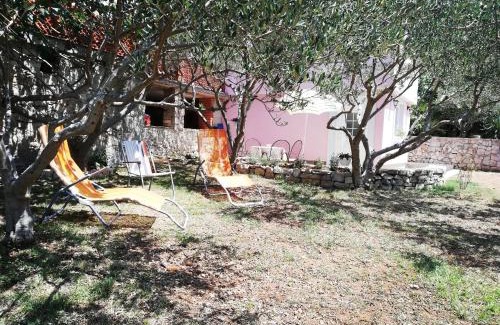 Sveti Jakov Apartment | Pet-Friendly Apartments in Croatia with Spa & Restaurant