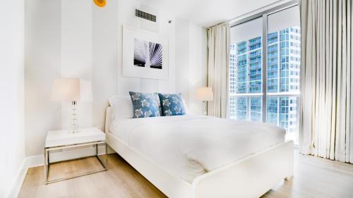 Downtown Miami Apartment | Miami Brickell Condos - W Miami