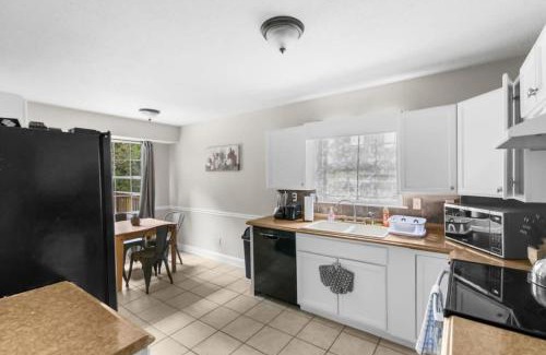 Forestdale House | Miami Family Friendly in Forestdale