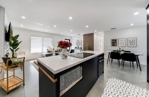 University Park House | Prime Miami Hotel: Child-Friendly & Guest Rated 8.8/10
