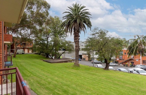 Kiama Apartment | Discover Miami Kiama: Central Location with Pool & Kitchen