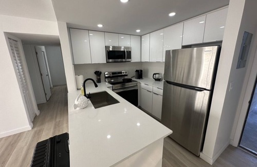 The Roads Apartment | Miami Oasis walking distance from Brickell city center but yet very peaceful