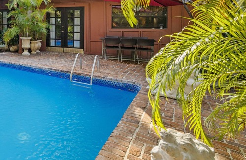 North Miami House | Top-Rated Miami Oasis with Pool Near Haulover Beach
