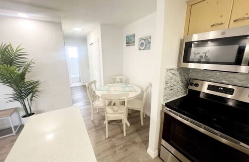 North Bay Village Apartment | Miami Views # 2nn