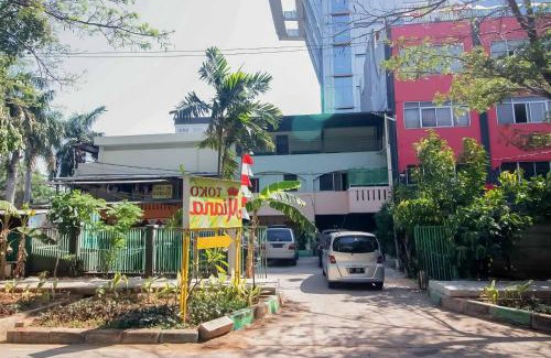 Jakarta Utara House | Budget-Friendly Miana Ancol Residence Mitra RedDoorz Stay