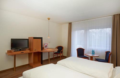 Niedernhausen Apartment | Pet-Friendly Micador Appartementhaus with Hot Tub & Dining