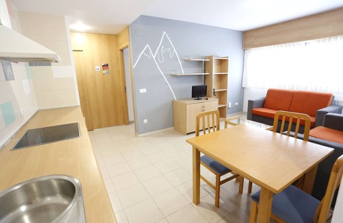 Lugo Hotel | Relaxing Getaway at Micampus Lugo with Spa and Breakfast