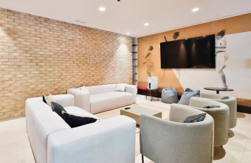 Iturrama Apartment | Inviting Micampus Pamplona: Wheelchair Accessible Stay