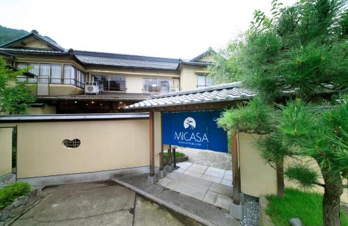 Kamimoku Onsen Hotel | Cozy Micasa: Family-Friendly Hotel with Hot Tub Amenities