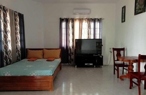Moalboal House | Family-Friendly Stay at Michael's Apartment 2