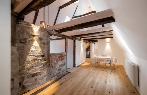 Altstadt Apartment | Oceanfront Michaelis Suite at Schrangen-Suites, Rated 9.6!