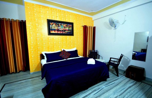 Malviya Nagar Hotel | Budget-Friendly Stay at Michaels Homestay with Breakfast