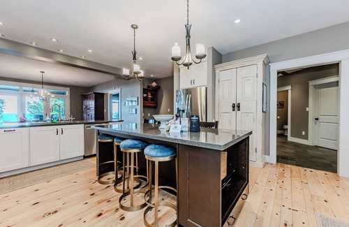 Lion's Head Cottage | Michael’s Luxury Cottage on Bruce Trail/Starlink