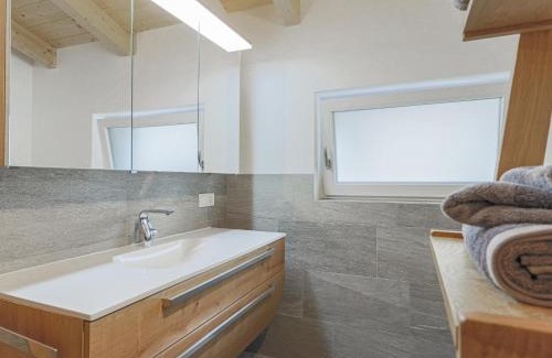 Muhlbach im Pinzgau Apartment | Michelle Top 1: Guest Rated 9.5/10 & Family Friendly