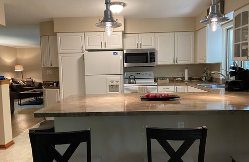Michiana House | Relaxing Michiana Home with Beach Access and Hot Tub