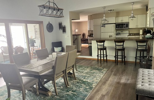 Michiana House | Relaxing Michiana Home with Beach Access and Hot Tub